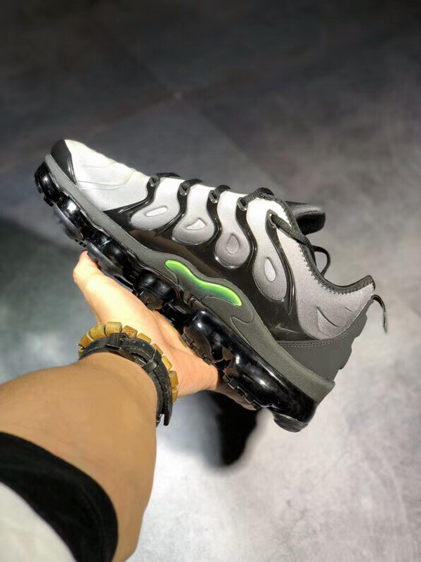 Authentic Nike Air Vapormax Plus 1